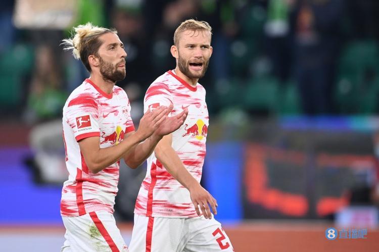  拜仁旧将戈雷茨卡梅开二度，反戈旧主获全场掌声  